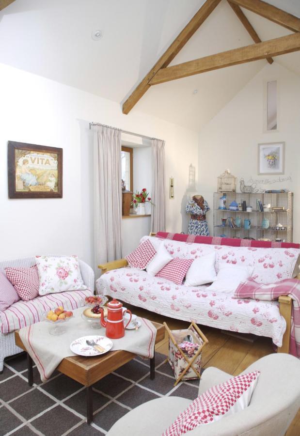 Fosse Farmhouse Holiday Cottages 奇彭纳姆 外观 照片